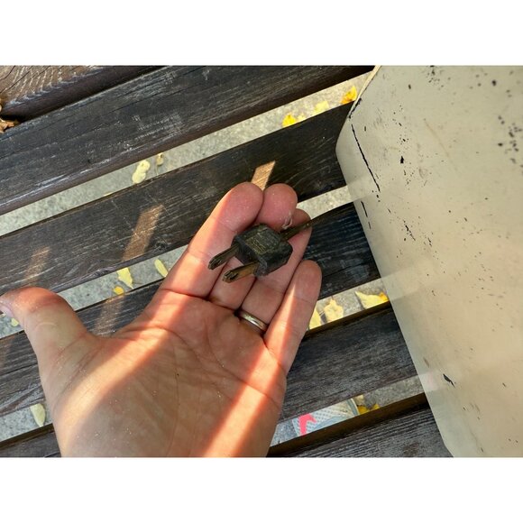 50s Motorola Model 62X AM Radio "The Dashboard Radio" - Untested - Sold As Is - Picture 5 of 7